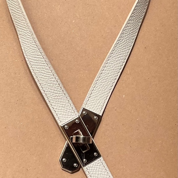 Hermès white Kelly leather choker - Picture 13 of 16